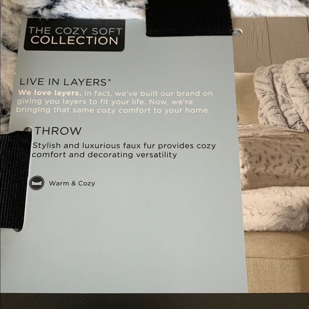 CUDDL DUDS Cozy Soft Sculpted Faux Fur Throw Gray White 50" X 60" New! - Picture 3 of 4